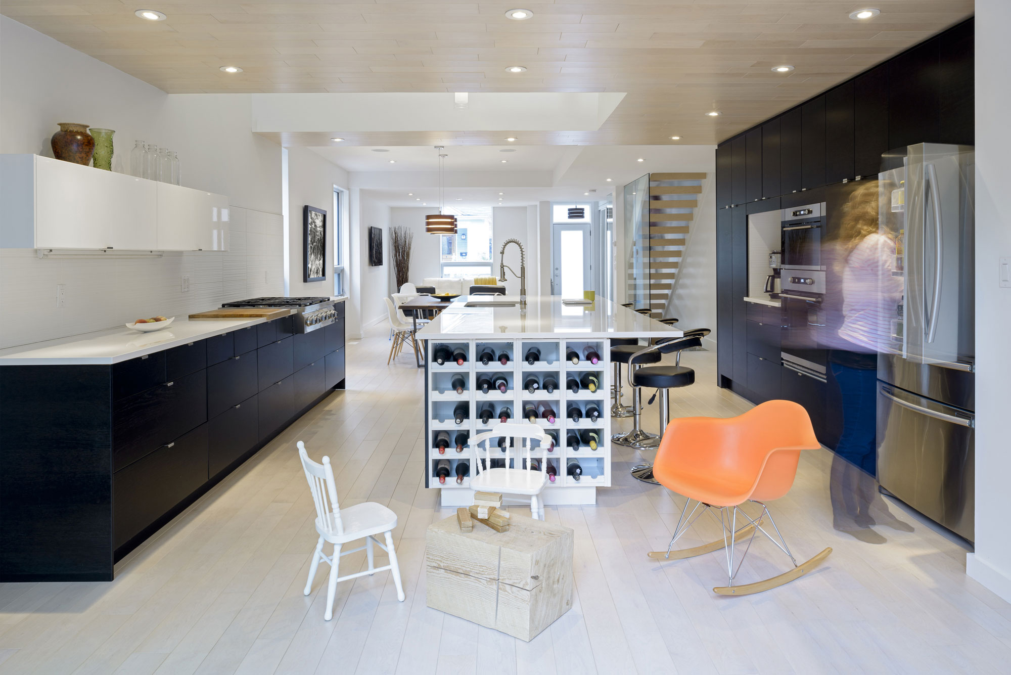 A 1890s Residence Turned into a Stylish Contemporary Home in Ottawa, Canada by Batay-Csorba Architects (12)