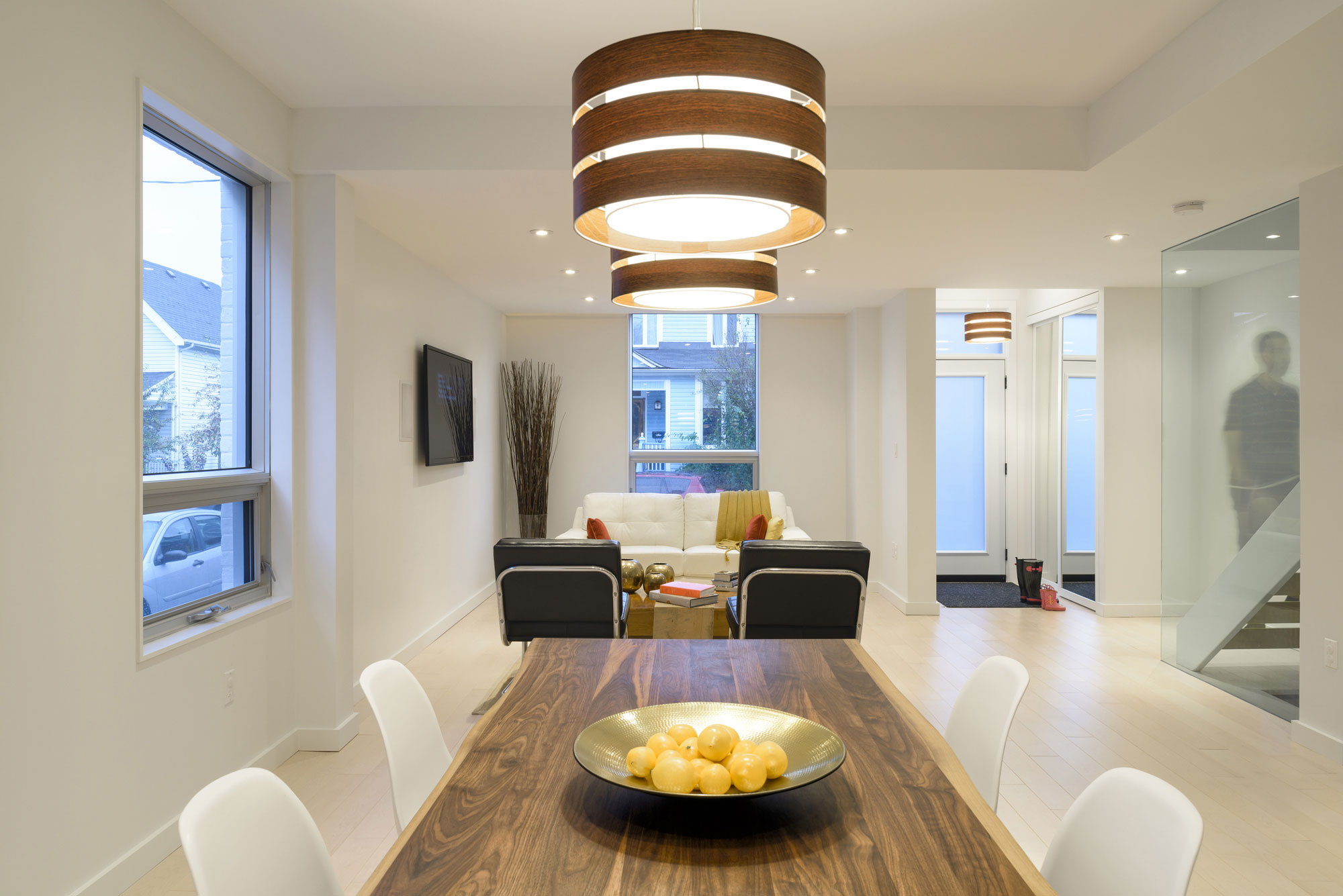 A 1890s Residence Turned into a Stylish Contemporary Home in Ottawa, Canada by Batay-Csorba Architects (15)