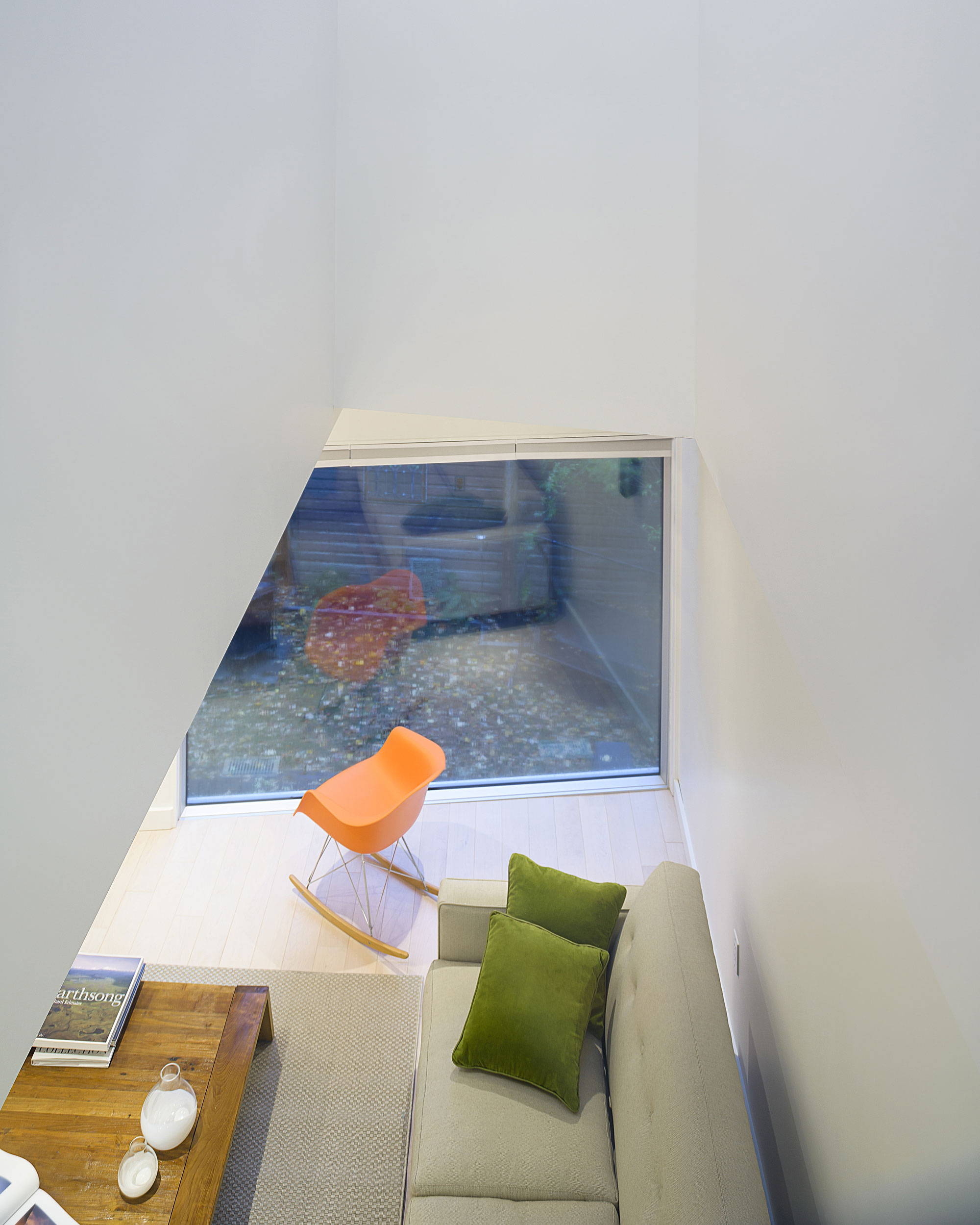 A 1890s Residence Turned into a Stylish Contemporary Home in Ottawa, Canada by Batay-Csorba Architects (9)