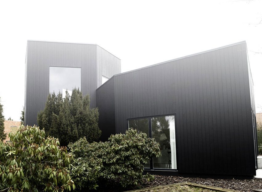 A 1940s Cottage Transformed into a Cozy and Chic Contemporary Home in Aarhus, Denmark by Friis & Moltke and Wienberg Architects (1)