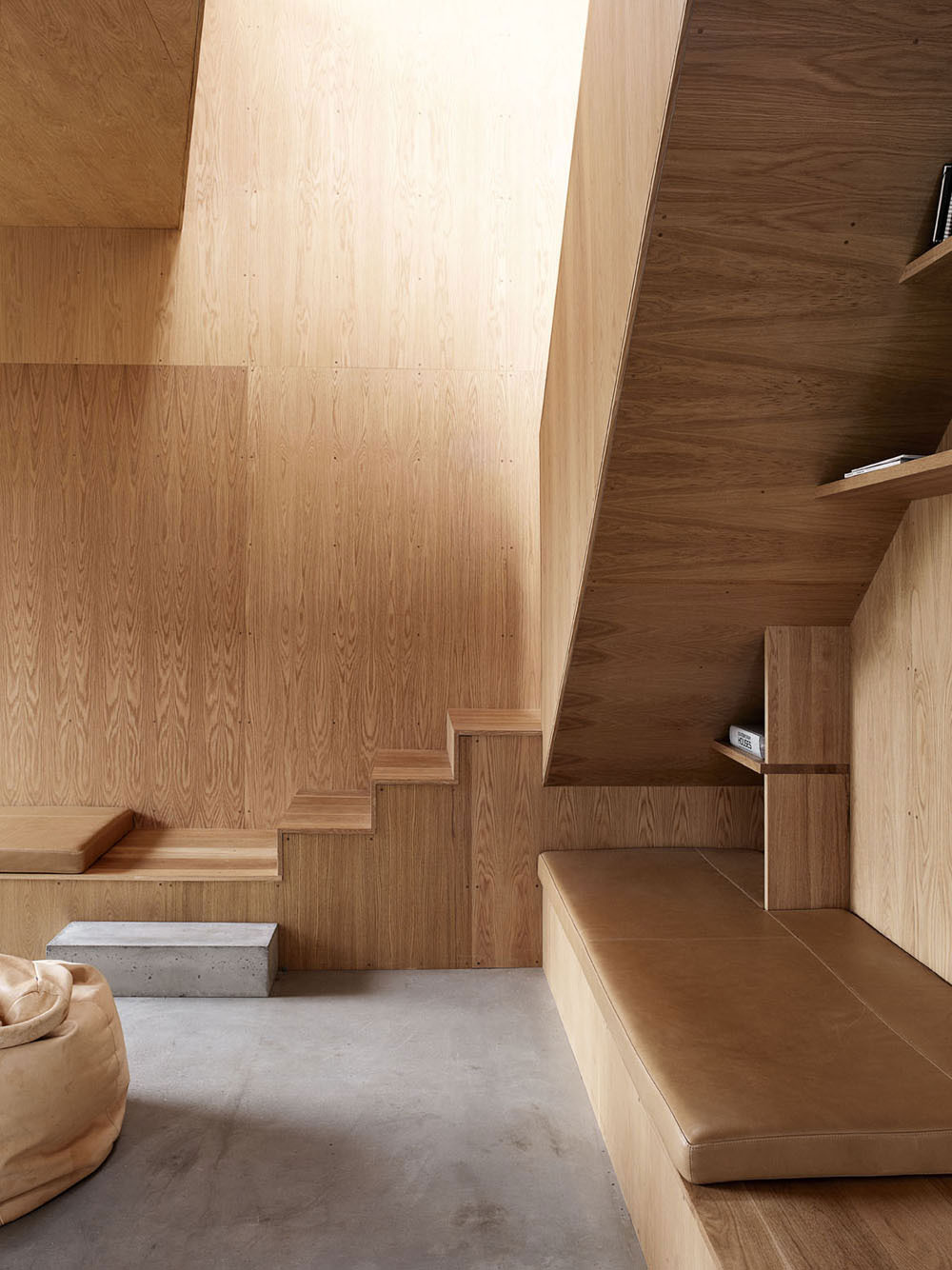 A 1940s Cottage Transformed into a Cozy and Chic Contemporary Home in Aarhus, Denmark by Friis & Moltke and Wienberg Architects (9)