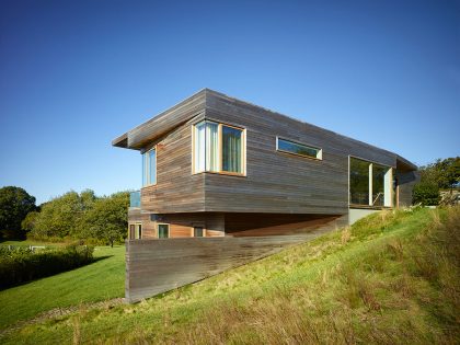 A Beautiful Contemporary Farmhouse with Luminous Interior in Massachusetts by Charles Rose Architects (1)