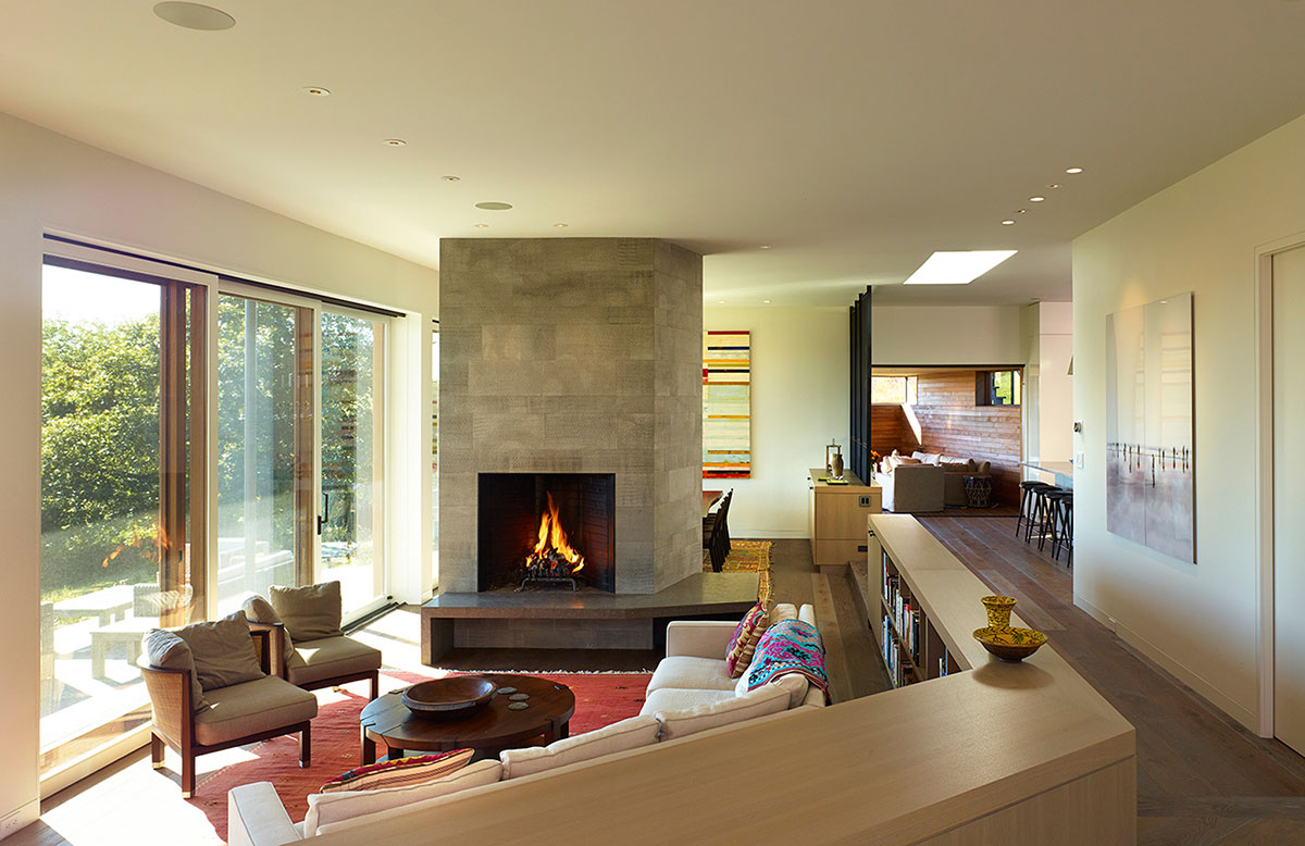 A Beautiful Contemporary Farmhouse with Luminous Interior in Massachusetts by Charles Rose Architects (15)