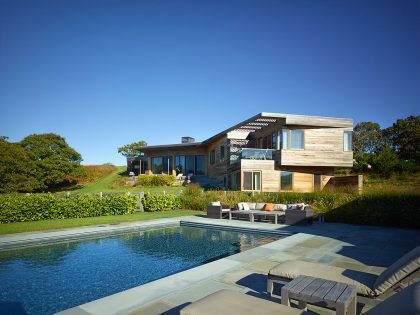 A Beautiful Contemporary Farmhouse with Luminous Interior in Massachusetts by Charles Rose Architects (5)