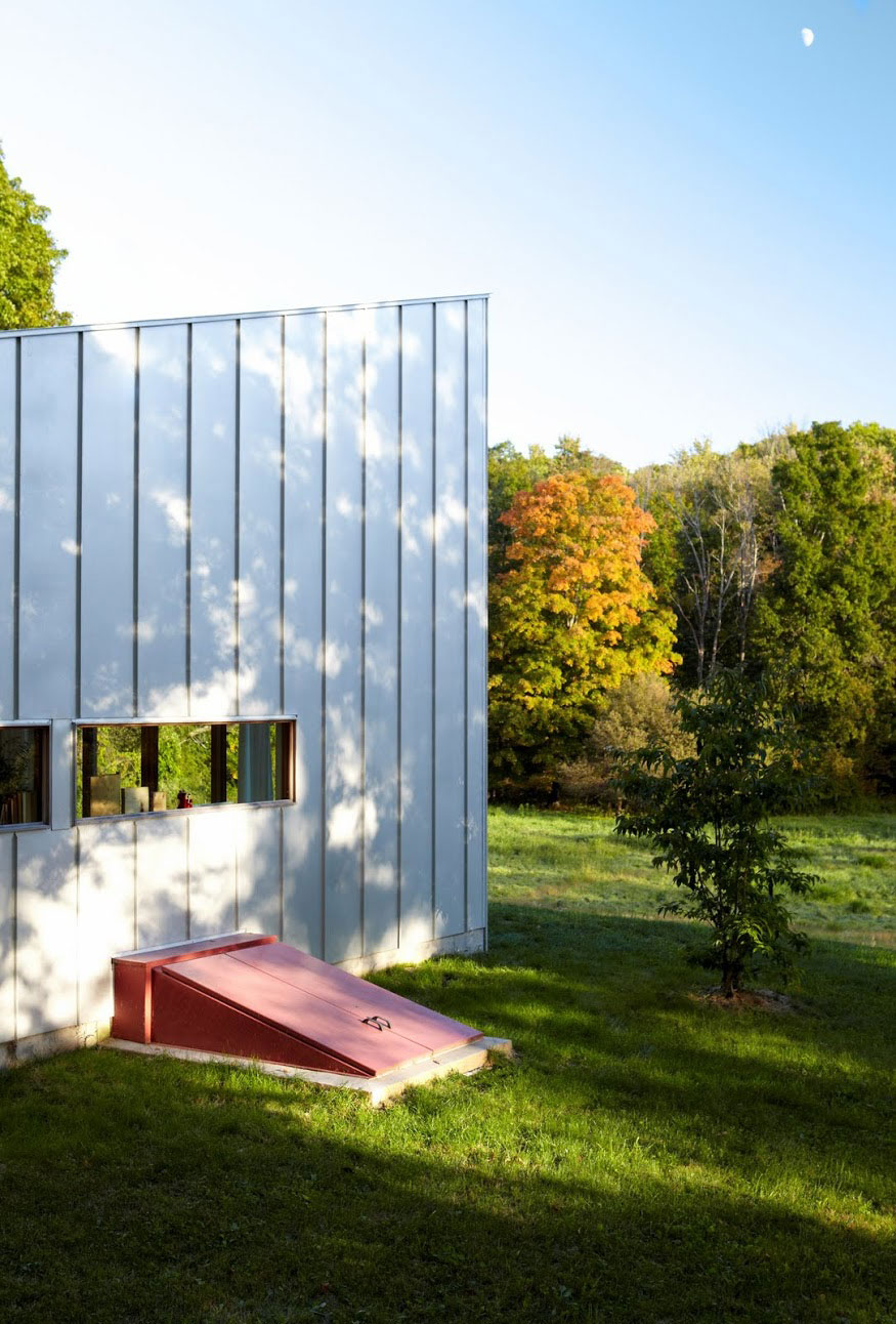 A Beautiful Contemporary Home for a Young Couple in Harlemville by Incorporated Architecture & Design (5)