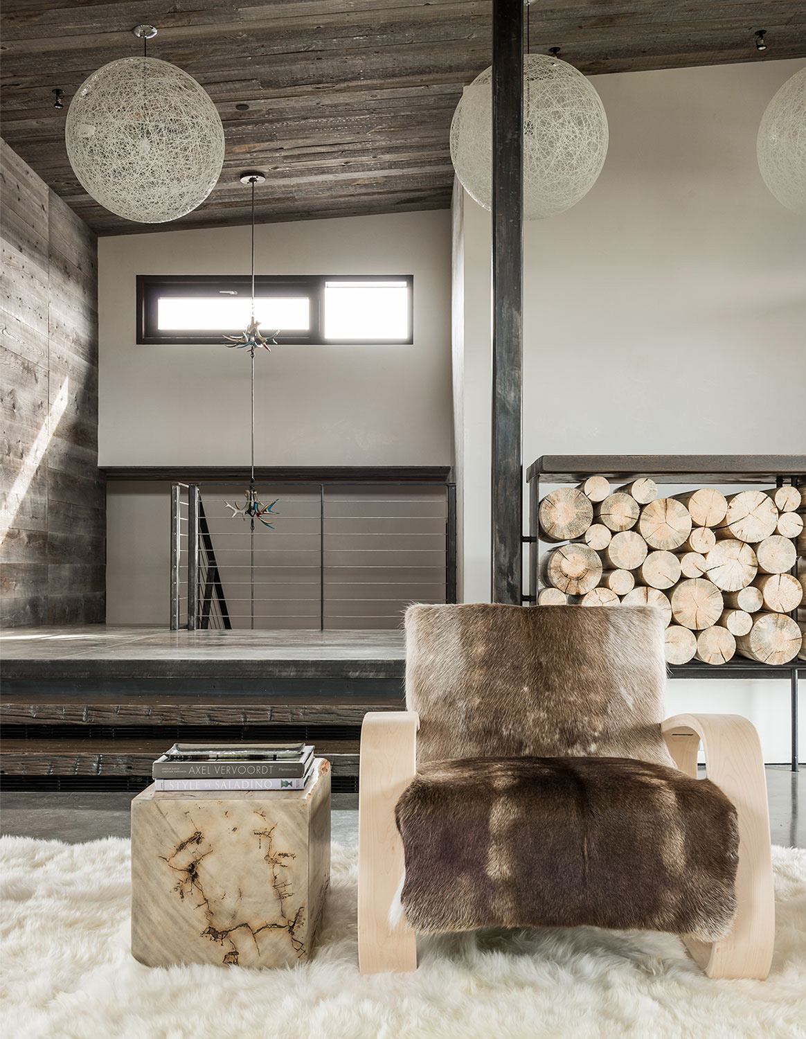 A Beautiful Contemporary Mountain Retreat Blended with Nature for a Couple in Jackson Hole, Wyoming by Pearson Design Group (14)