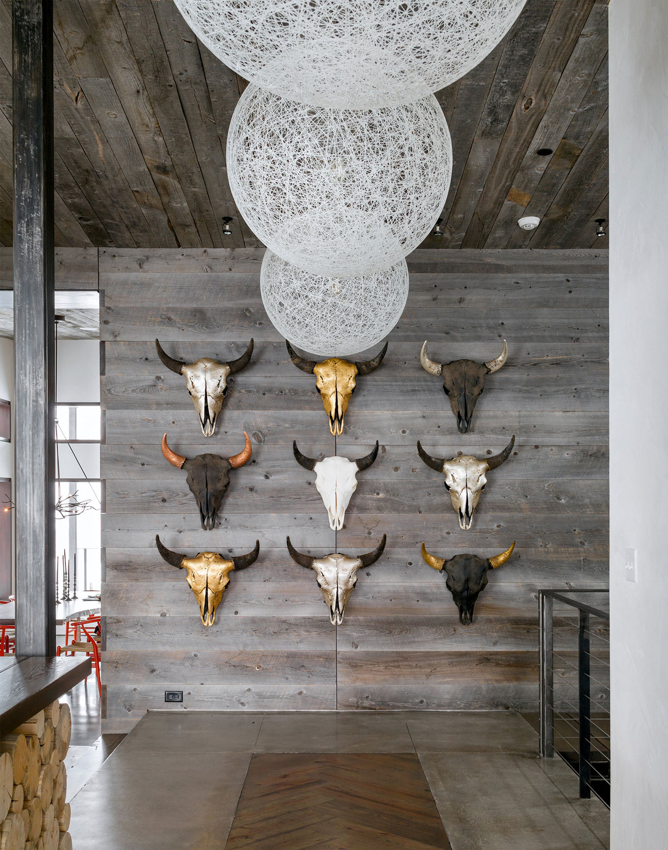 A Beautiful Contemporary Mountain Retreat Blended with Nature for a Couple in Jackson Hole, Wyoming by Pearson Design Group (20)