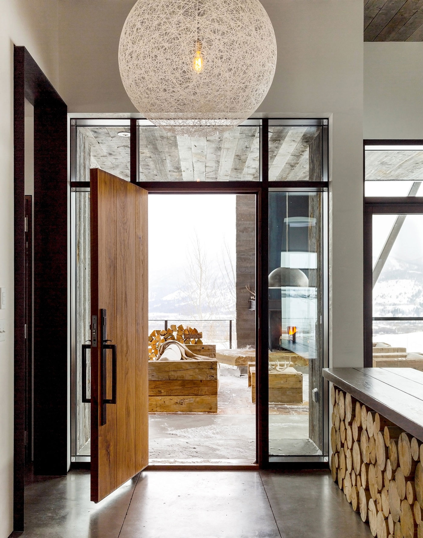 A Beautiful Contemporary Mountain Retreat Blended with Nature for a Couple in Jackson Hole, Wyoming by Pearson Design Group (9)