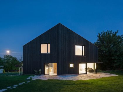 A Beautiful Modern Home Surrounded by Large Gardens in Denklingen, Germany by SoHo Architects (18)