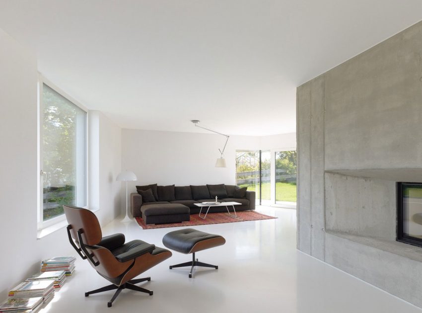 A Beautiful Modern Home Surrounded by Large Gardens in Denklingen, Germany by SoHo Architects (8)