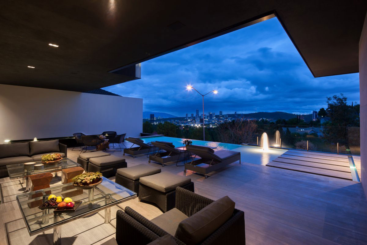 A Beautiful Modern Home with Cantilevered Volume and Floor-to-Ceiling Glass Walls in Garza Garcia by GLR Arquitectos (15)