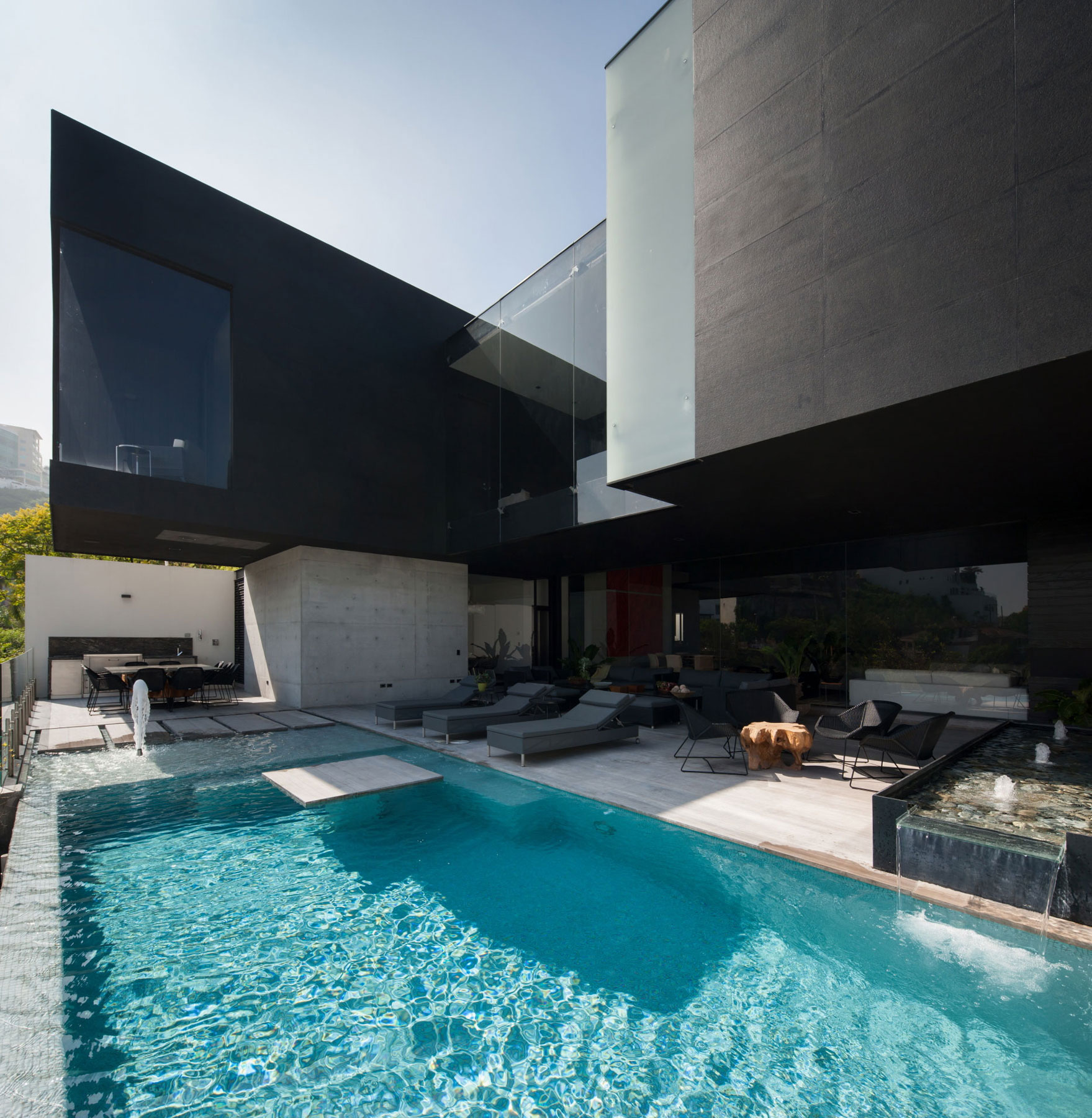 A Beautiful Modern Home with Cantilevered Volume and Floor-to-Ceiling Glass Walls in Garza Garcia by GLR Arquitectos (5)