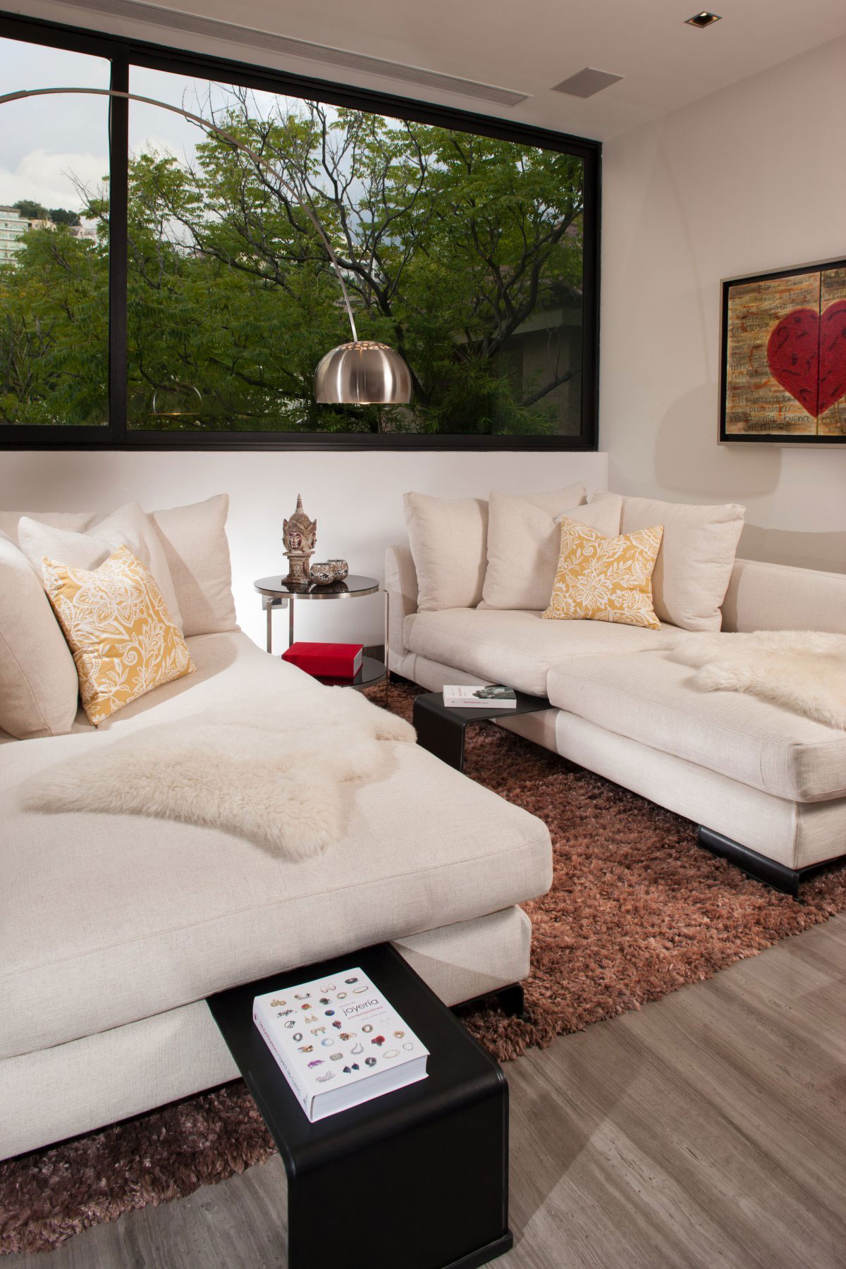 A Beautiful Modern Home with Cantilevered Volume and Floor-to-Ceiling Glass Walls in Garza Garcia by GLR Arquitectos (6)