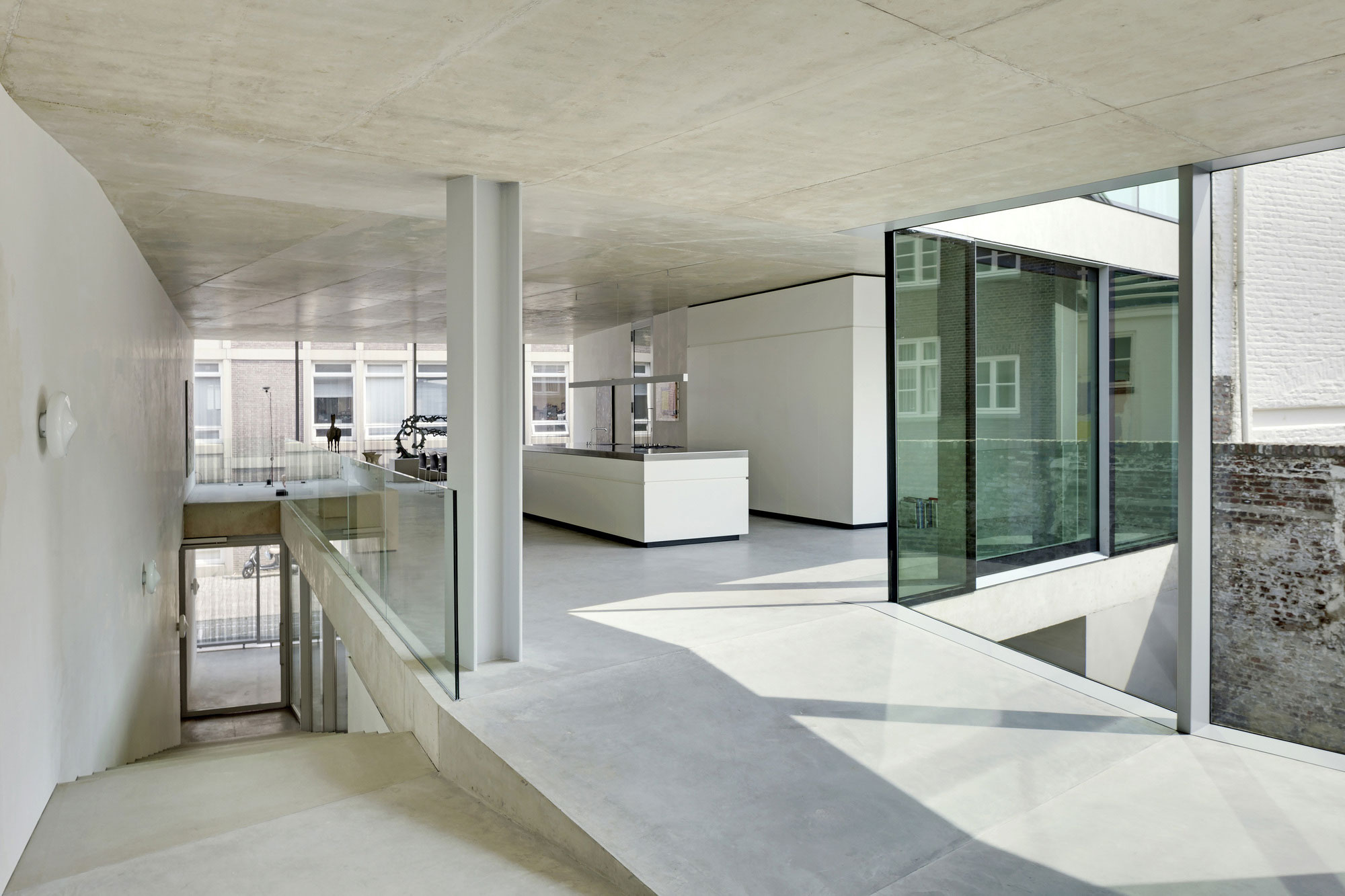 A Beautiful Modern House for a Vintage Car Collector in Maastricht, The Netherlands by Wiel Arets Architects (4)