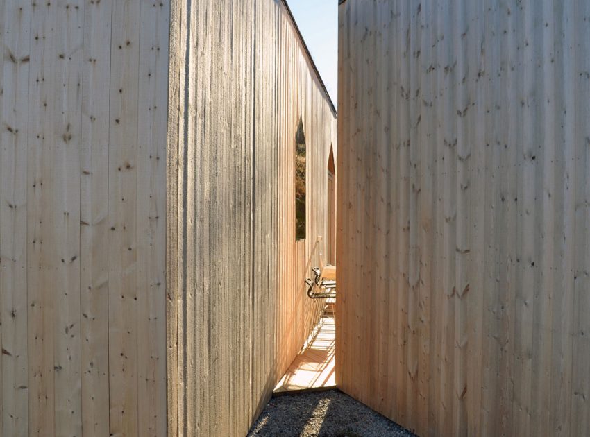 A Beautiful Mountain Home with Unique Character in Buskerud, Norway by Reiulf Ramstad Arkitekter (10)