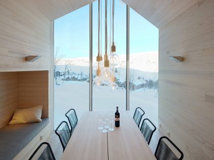 A Beautiful Mountain Home with Unique Character in Buskerud, Norway by Reiulf Ramstad Arkitekter (20)