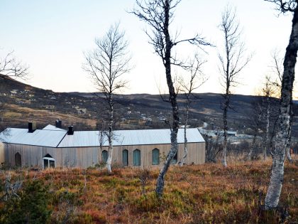 A Beautiful Mountain Home with Unique Character in Buskerud, Norway by Reiulf Ramstad Arkitekter (9)