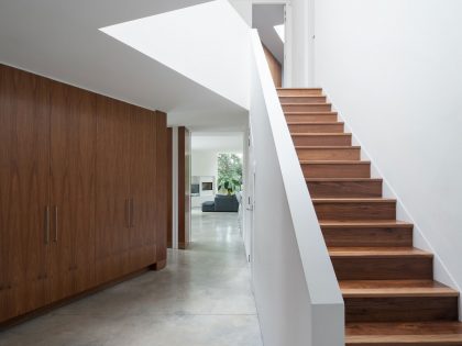 A Beautiful Multi-Faceted Modern Home for a Family of Three Generations in Surrey, England by SOUP Architects (18)