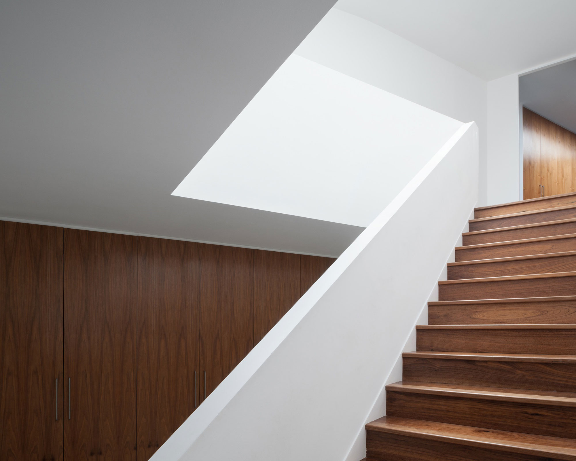 A Beautiful Multi-Faceted Modern Home for a Family of Three Generations in Surrey, England by SOUP Architects (19)