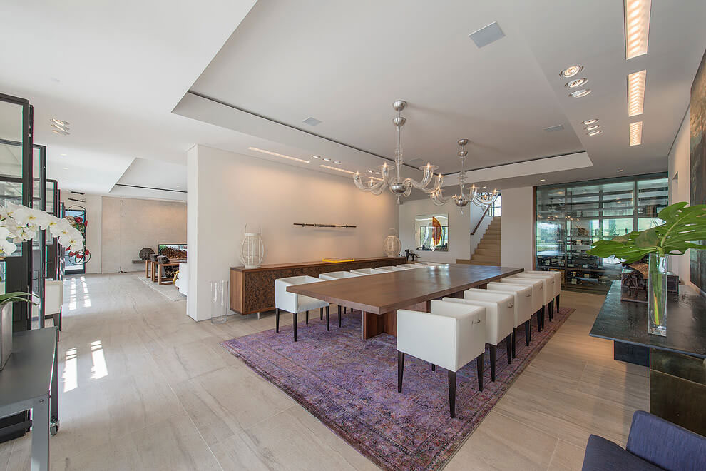 A Beautiful and Spacious House with Stunning Interiors in Southampton by Julia Roth Design (9)