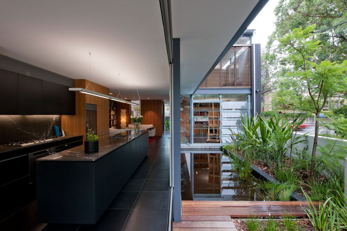 A Beautiful and Sustainable Home with Warm and Elegant Interiors in Sydney, Australia by Grove Architects (3)