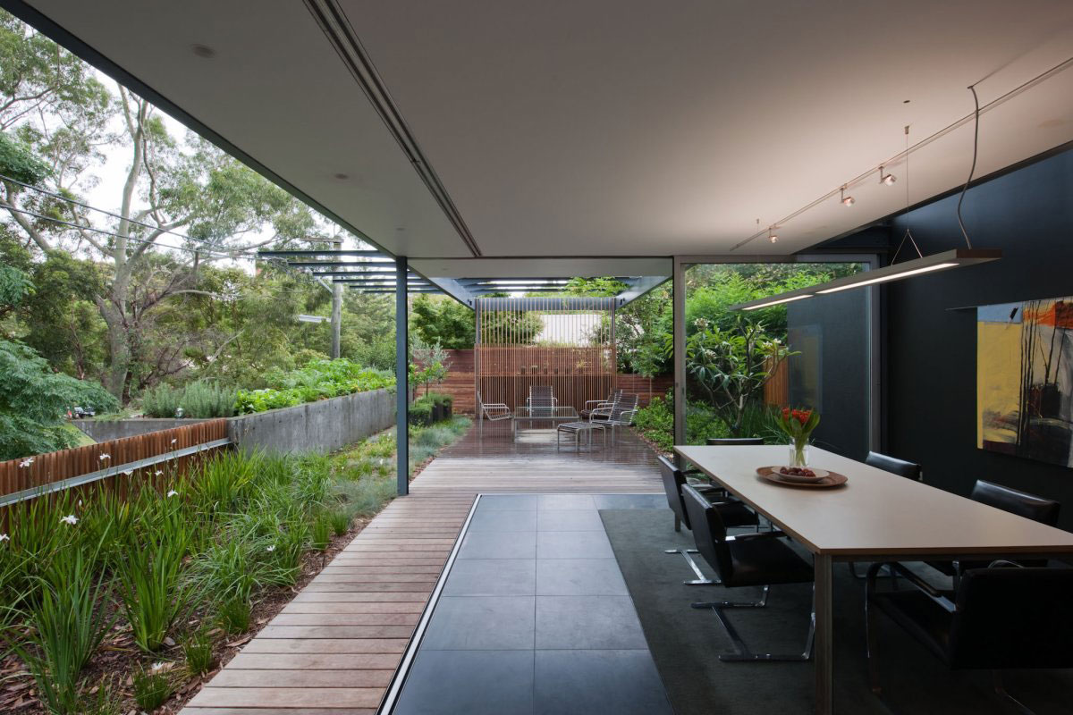 A Beautiful and Sustainable Home with Warm and Elegant Interiors in Sydney, Australia by Grove Architects (6)