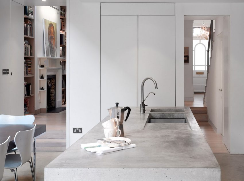 A Bright Contemporary Home with Plenty of Natural Light in London, England by Platform 5 Architects (4)