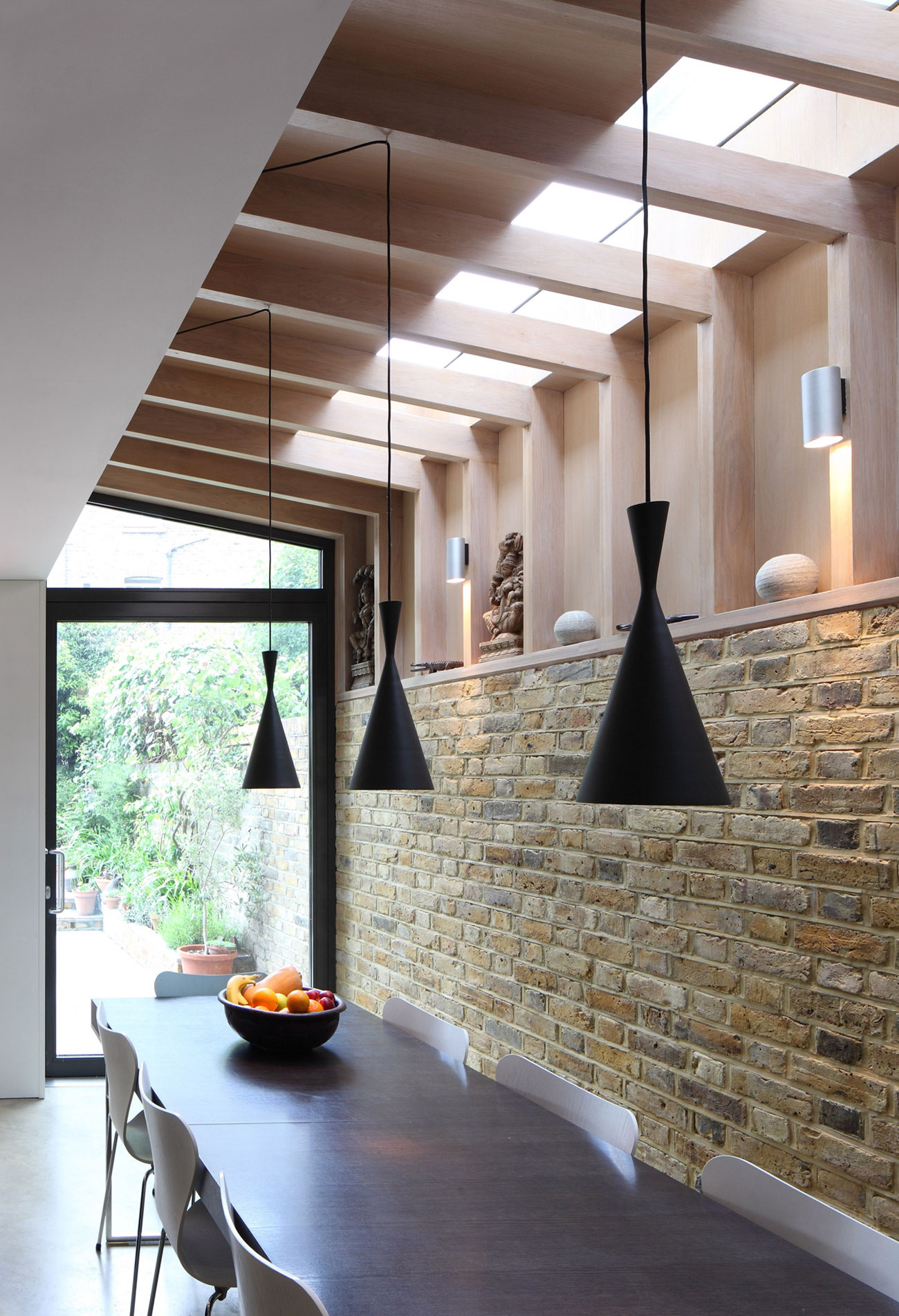 A Bright Contemporary Home with Plenty of Natural Light in London, England by Platform 5 Architects (6)