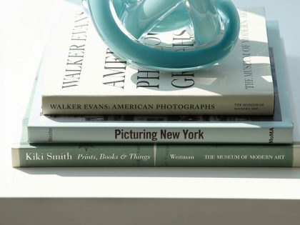 A Bright Modern Apartment Made with Elegance and Spectacular Views in New York City by Tara Benet (3)