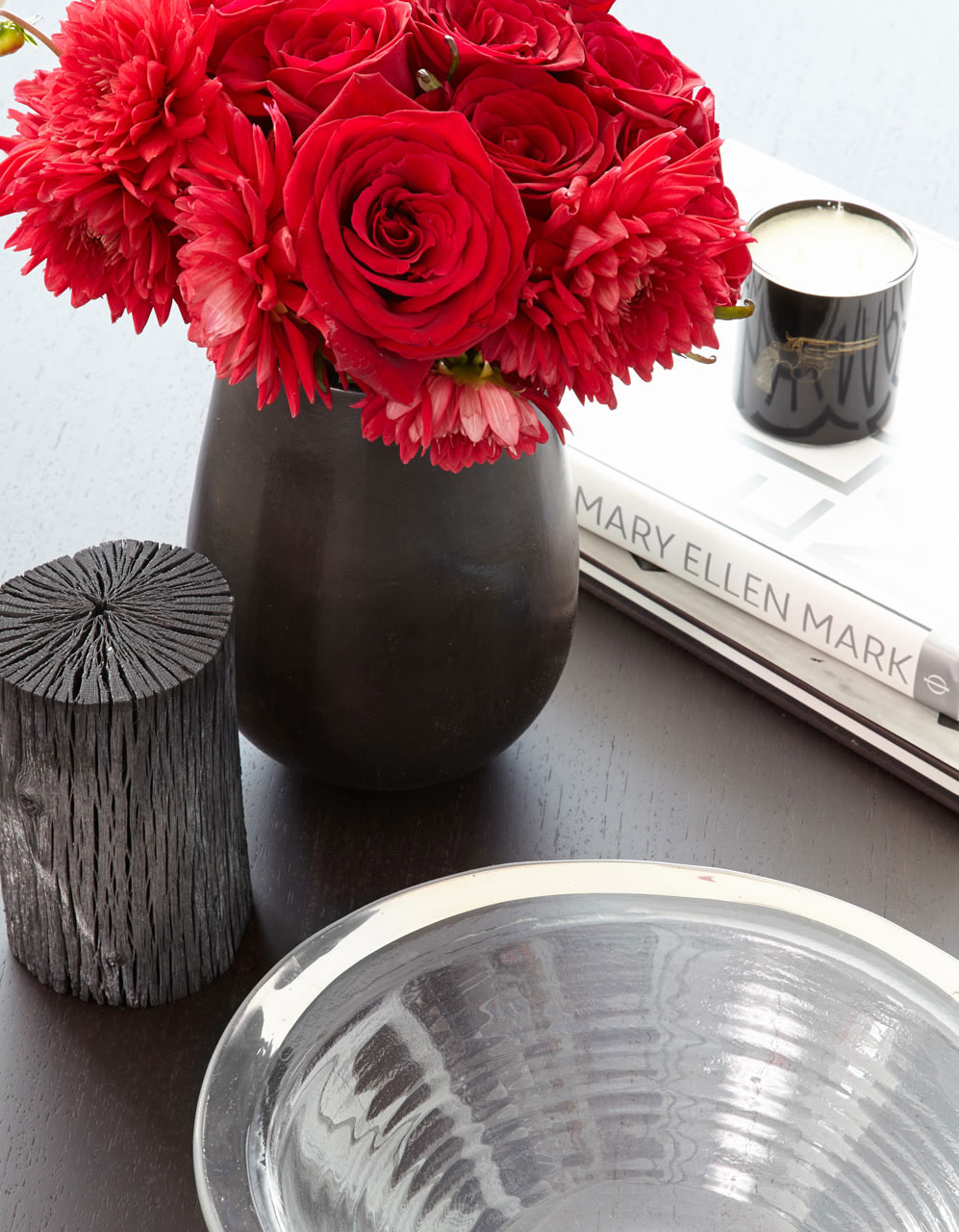 A Bright Modern Apartment Made with Elegance and Spectacular Views in New York City by Tara Benet (8)