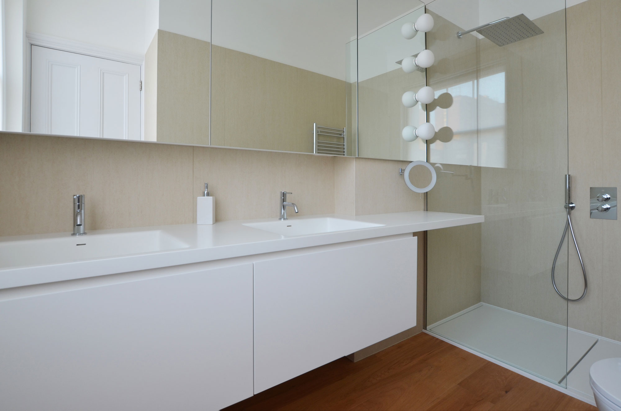 A Bright Modern Maisonette Apartment in the Heart of Maida Vale by Daniele Petteno Architecture Workshop (23)