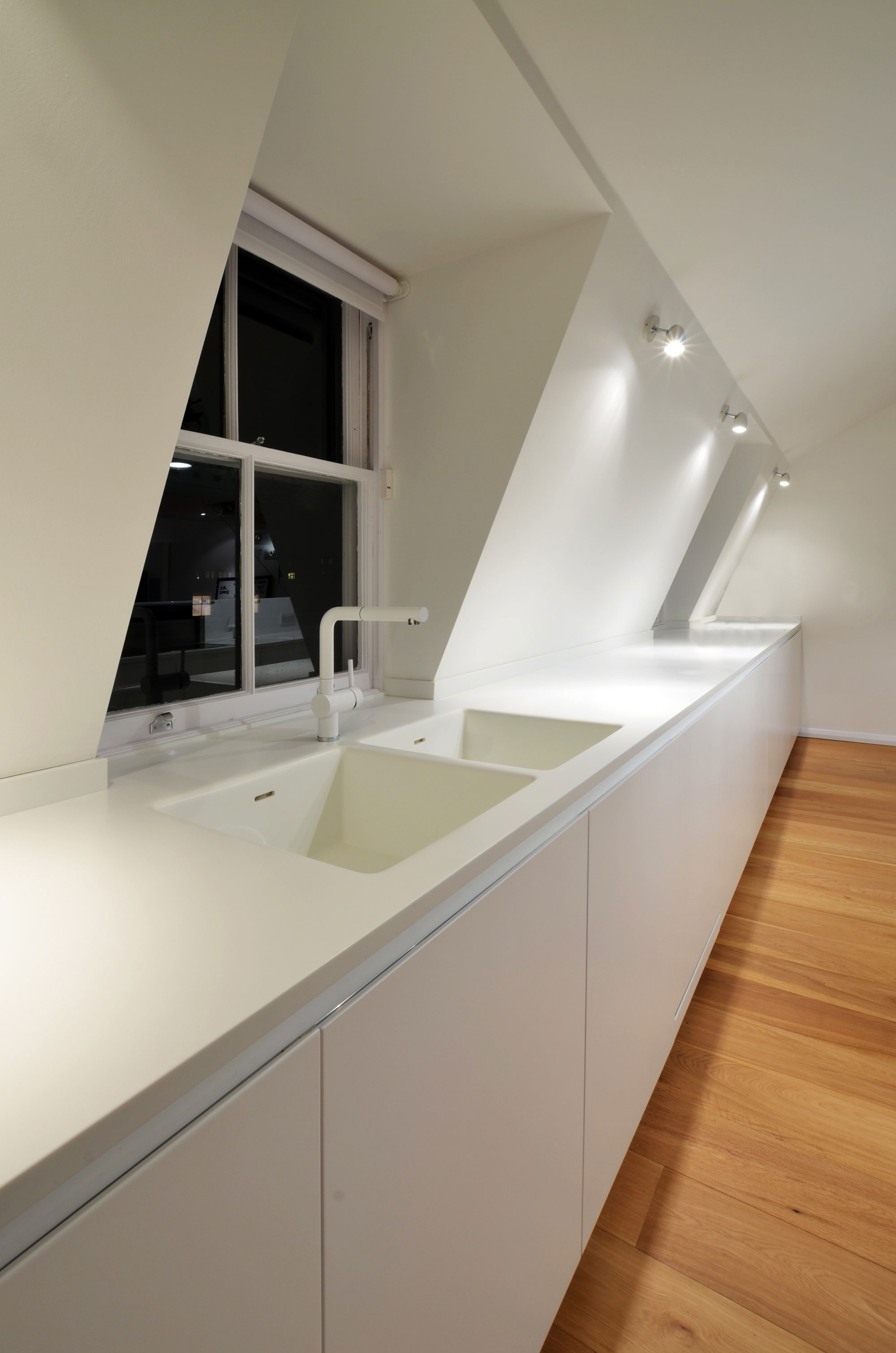 A Bright Modern Maisonette Apartment in the Heart of Maida Vale by Daniele Petteno Architecture Workshop (25)