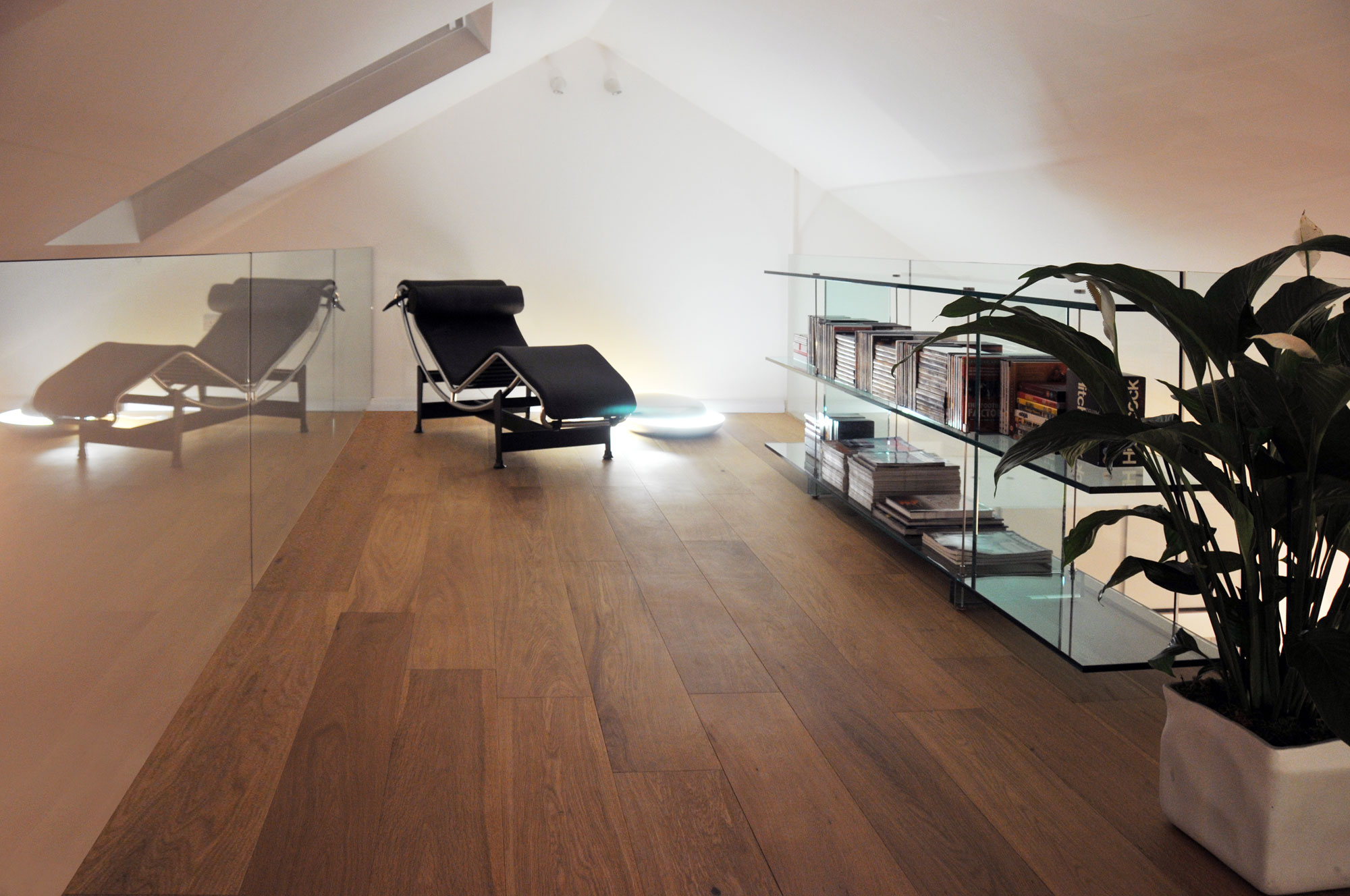 A Bright Modern Maisonette Apartment in the Heart of Maida Vale by Daniele Petteno Architecture Workshop (29)