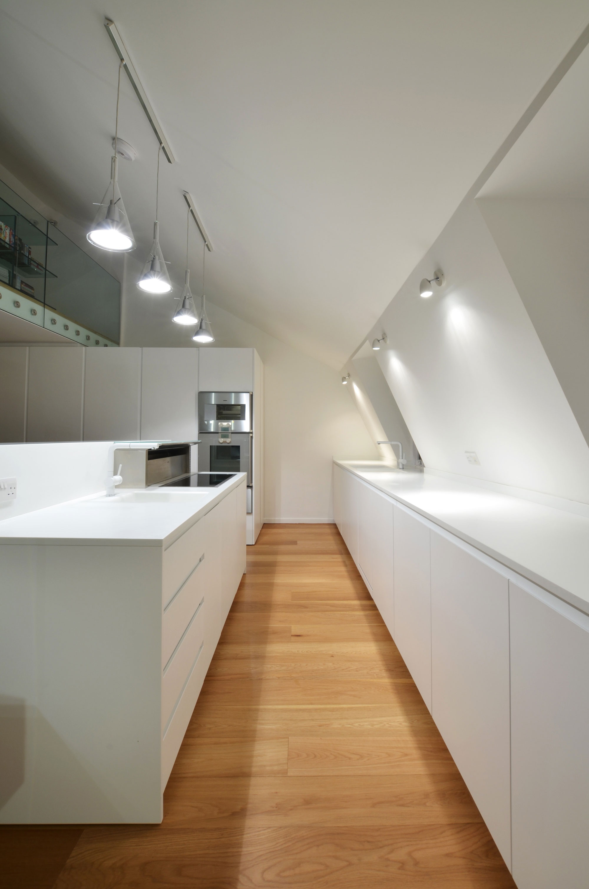 A Bright Modern Maisonette Apartment in the Heart of Maida Vale by Daniele Petteno Architecture Workshop (36)