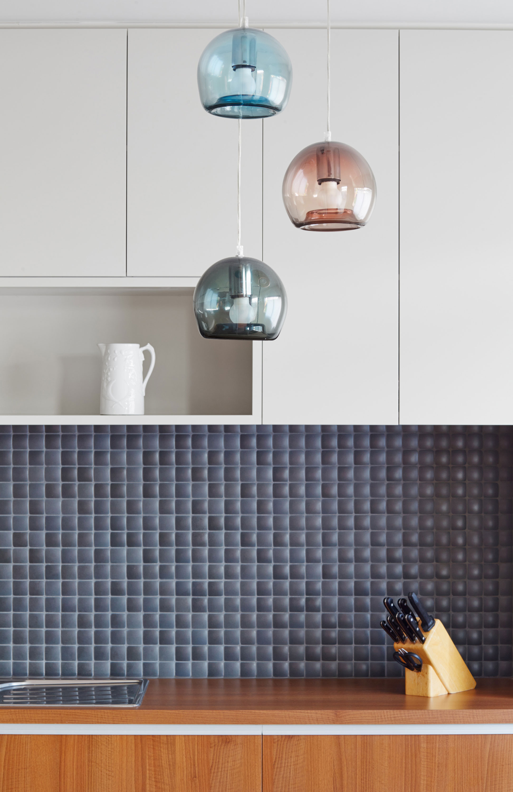 A Bright Timber-Clad Home with Vibrant and Luminous Interiors in Thornbury by Mesh Design (11)