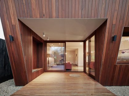 A Bright Timber-Clad Home with Vibrant and Luminous Interiors in Thornbury by Mesh Design (12)