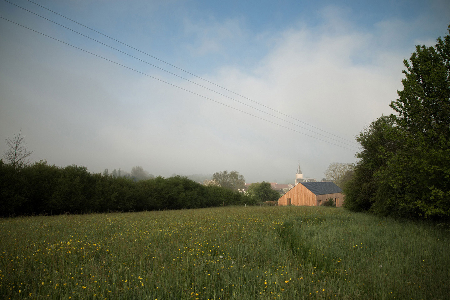 A Bright and Beautiful Countryside Home Surrounded by a Vast Expanse in Vezet, France by Mathieu Noël & Élodie Bonnefous architectes (3)