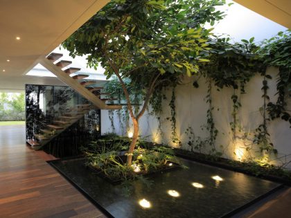 A Bright and Beautiful Modern House From Glass, Wood and Concrete in Guadalajara, México by Hernandez Silva Arquitectos (8)