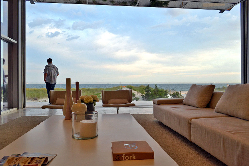 A Bright and Modern Beach House with Dramatic Ocean Views in Long Beach by West Chin Architects (21)