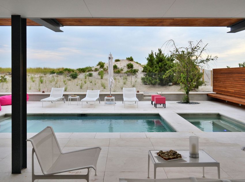 A Bright and Modern Beach House with Dramatic Ocean Views in Long Beach by West Chin Architects (32)