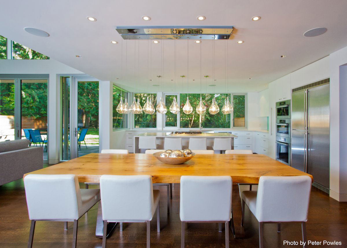 A Bright and Spacious Home Surrounded by Forest and Natural Elements in Vancouver, Canada by Kevin Vallely Design (14)