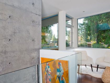 A Bright and Spacious Home Surrounded by Forest and Natural Elements in Vancouver, Canada by Kevin Vallely Design (16)