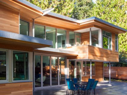 A Bright and Spacious Home Surrounded by Forest and Natural Elements in Vancouver, Canada by Kevin Vallely Design (2)