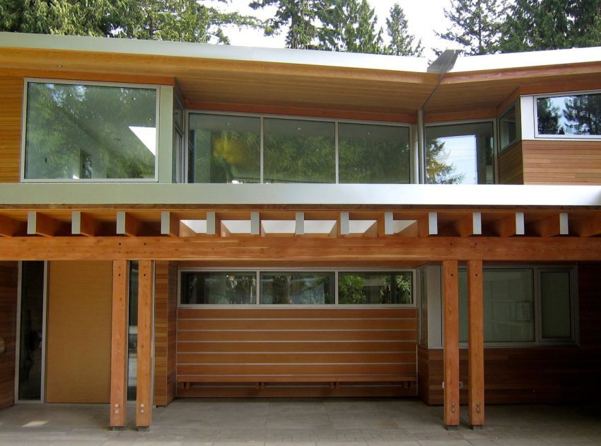 A Bright and Spacious Home Surrounded by Forest and Natural Elements in Vancouver, Canada by Kevin Vallely Design (6)