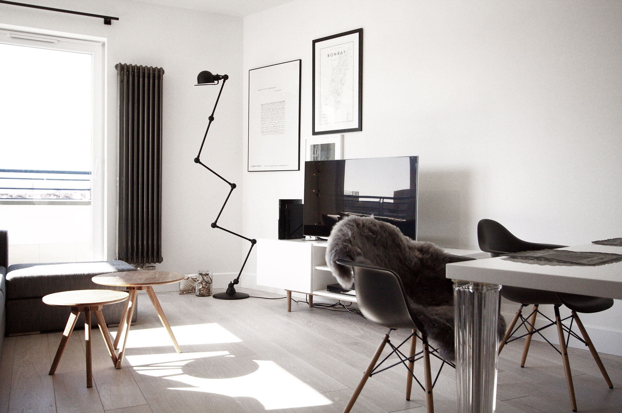 A Charming Scandinavian Apartment with Lovely and Cozy Interiors in Warsaw by Soma Architekci (2)