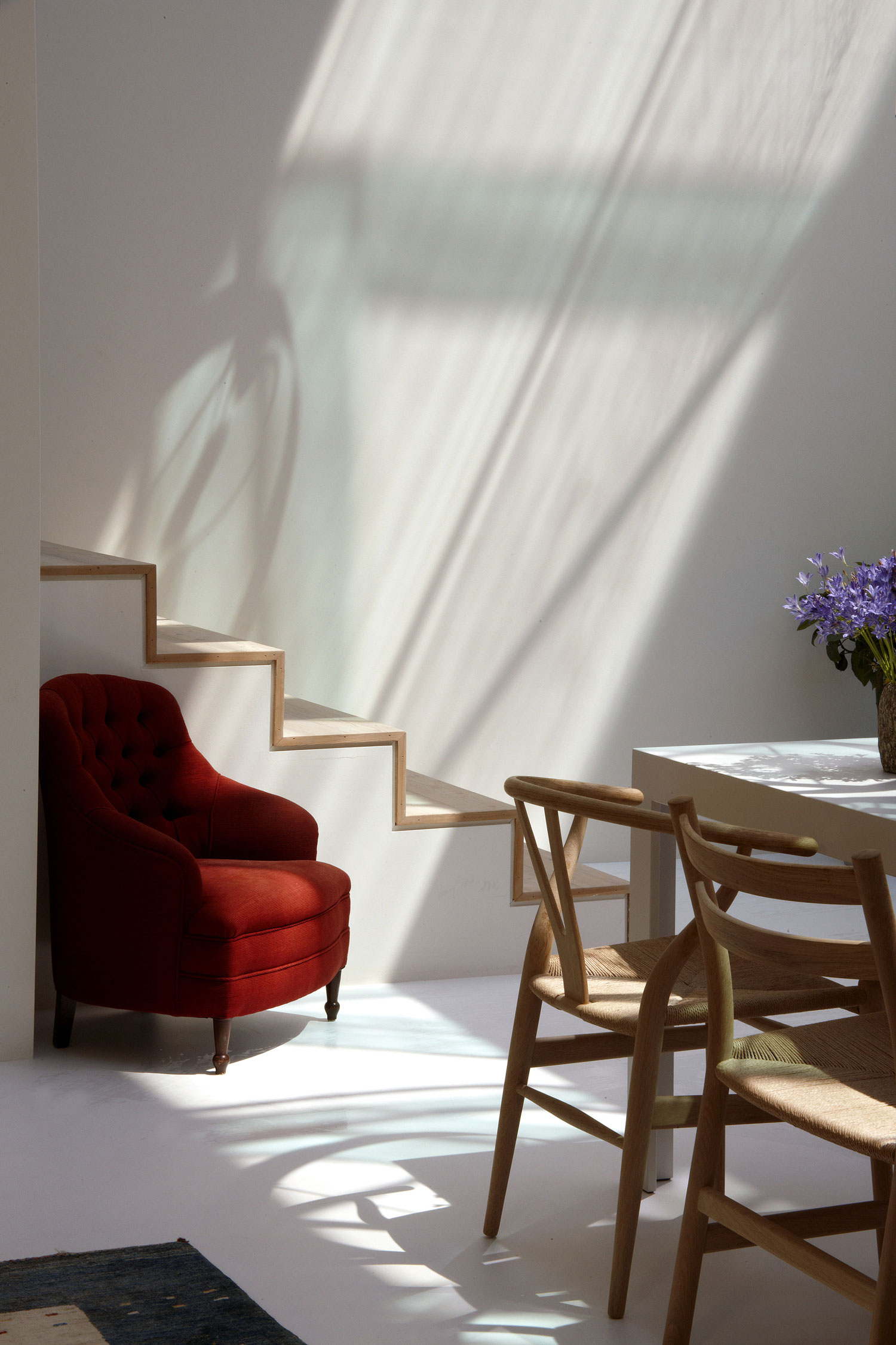 A Classic Victorian Terraces Transformed into an Outstanding Modern Family Home in London by DOS Architects (8)