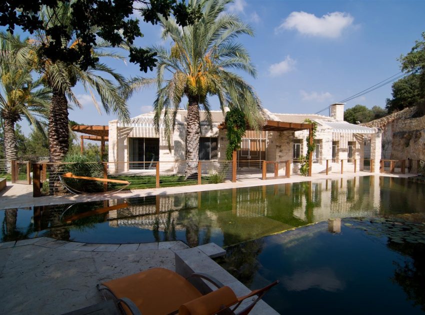 A Contemporary Stone House with Rough and Rustic Elements in Jerusalem, Israel by eran chehanowitz (1)