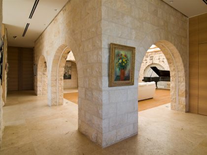 A Contemporary Stone House with Rough and Rustic Elements in Jerusalem, Israel by eran chehanowitz (4)