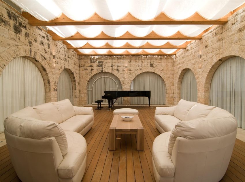 A Contemporary Stone House with Rough and Rustic Elements in Jerusalem, Israel by eran chehanowitz (5)