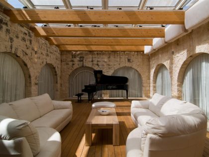 A Contemporary Stone House with Rough and Rustic Elements in Jerusalem, Israel by eran chehanowitz (6)